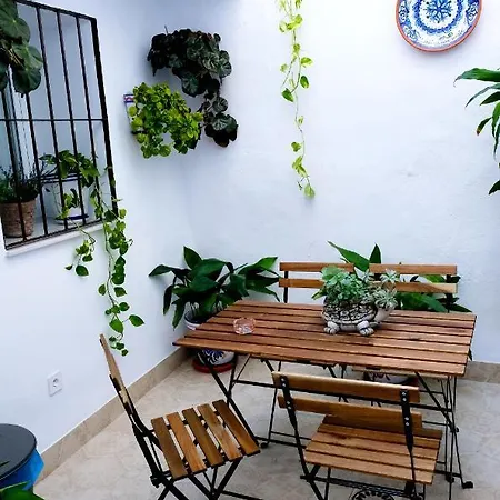 Lonja Del Ribacillo, Casa vacanze Almodóvar del Río